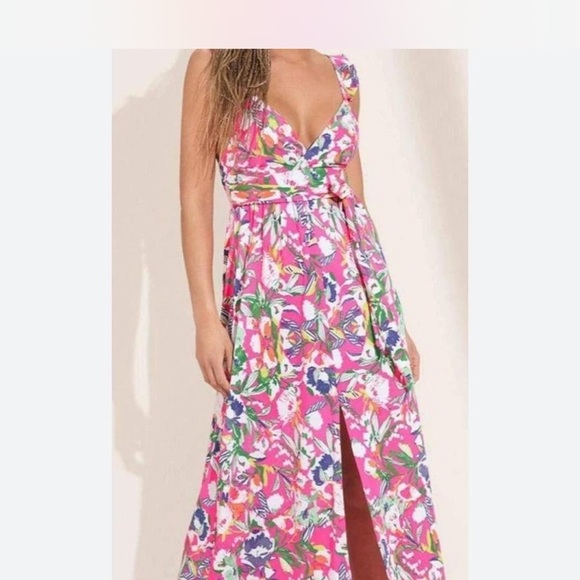 Maaji Dresses & Skirts - Maaji Pink and White Maxi Dress with Slit